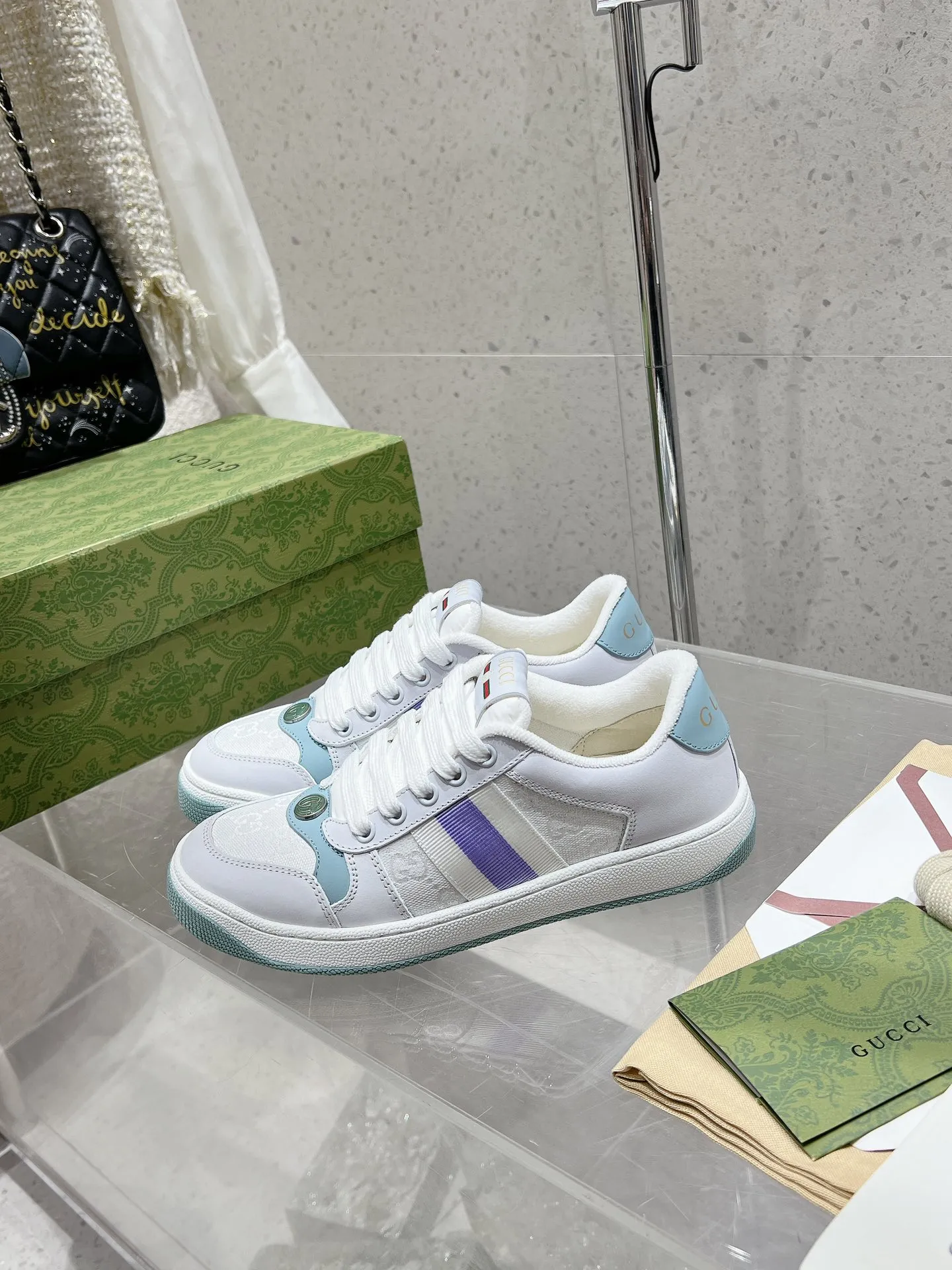 👟👟Ex-factory price 480👟👟 Long-term availability Gucci Gucci New Screener series Couple style Chubby Bread shoes Small dirty shoes Fatty Double G Casual sneakers Original purchase Development Original purchase Development Delivery counter exquisite packaging Fabric: Original imported cowhide + Double G fabric Lining: Original customized breathable terry velvet lining Sole: original molded T👟👟factory price U outsole Size: women's 35-40 / men's 39-45 (women's 34 and men's 38 can be customized)
